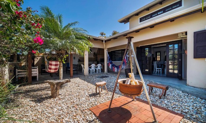 Mariscal House | Praia do Mariscal, casa para10 pessoas, Casa Marixca