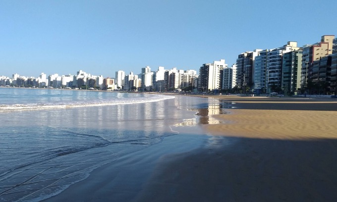 Praia do Morro Apartment | Praia do Morro - Oceanfront Building - Excellent Apartment - 4 suites - 3 spaces - Excellent location