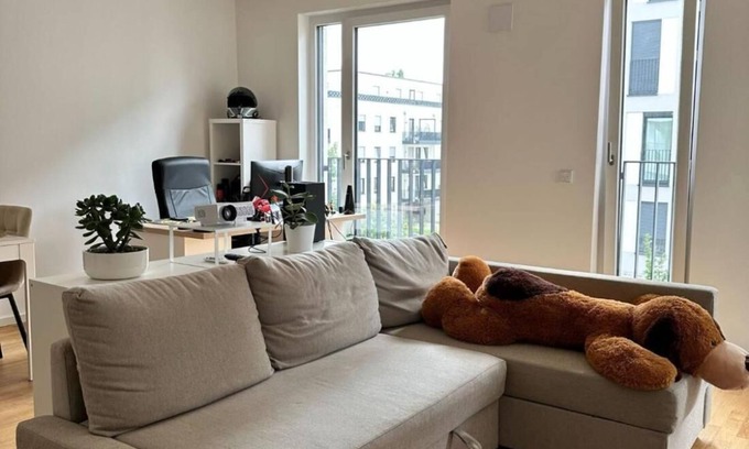 Schoenefeld Apartment | Precious Airport Sta