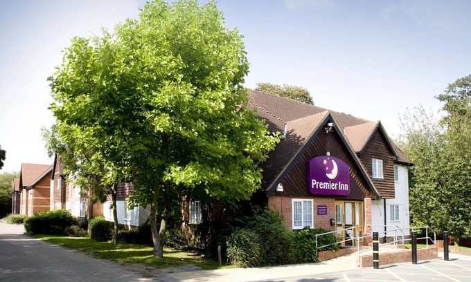 Old Harlow Hotel | Premier Inn Harlow North - Harlow Mill