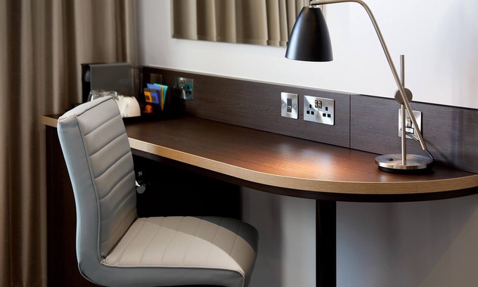 Lake Hotel | Premier Inn Isle Of Wight Sandown