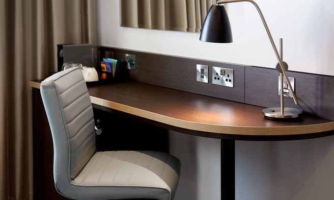 New Forest District Hotel | Premier Inn Lymington - New Forest Hordle