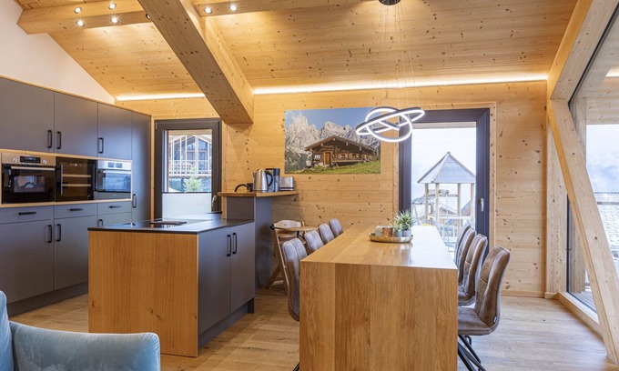 Haus im Ennstal Ski Chalet | Premium Chalet with 3 bedrooms and sauna & whirlpool