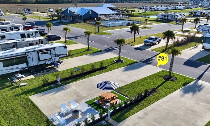 Foley RV Rental | Premium RV Site ⛱️ Resort Amenities 👙Heated Pool🎢 Near OWA & Beaches 🐚🏝️🌊!