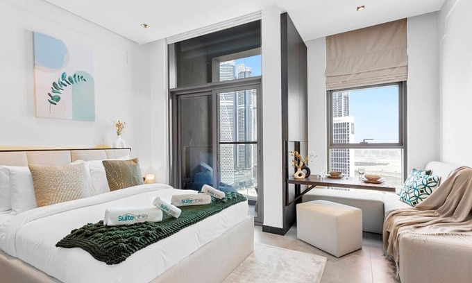 Downtown Dubai Apartment | Premium Studio Apartment in Business Bay