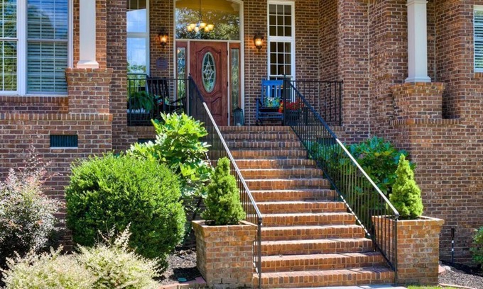 North Augusta House | Prestigious Mount Vintage Golf Community MASTERS WEEK