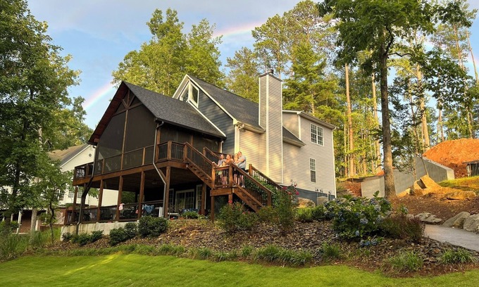 Six Mile House | Prime fall weekend and Clemson game dates open! New primary bath! Do it today!