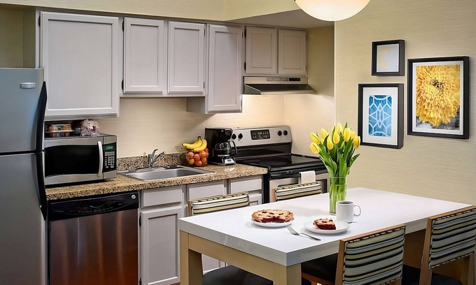 Omaha Hotel | Prime Location! 3 Convenient Units, Free Breakfast, Onsite Pool, Free Parking