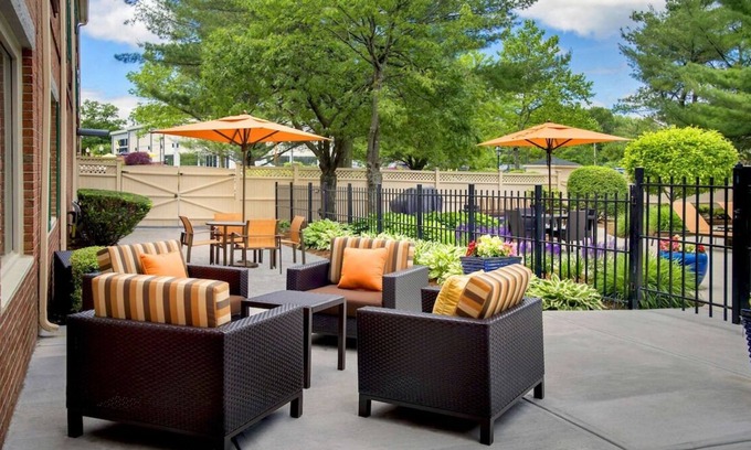 Woburn House | Prime Location! 4 Sleek Units, Parking, Pets Allowed, Close to Burlington Mall!