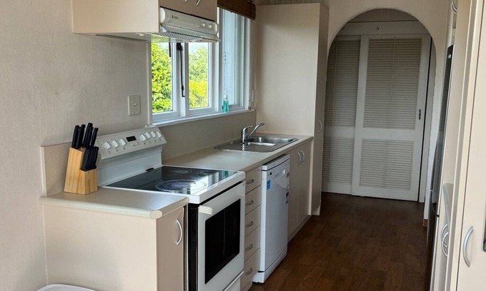 Taupo House | Prime Location - Affordable with plenty of room for everyone!