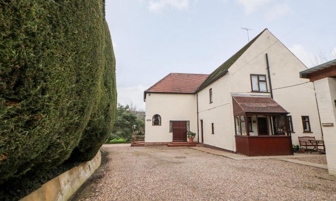 Carlton in Lindrick House | Pringles Orchard
