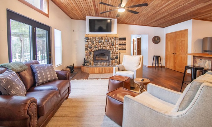 Lake Township Cabin | Private 11 acres .7 Mi to Crystal Lake Public launch | 3 Min to Downtown Beulah