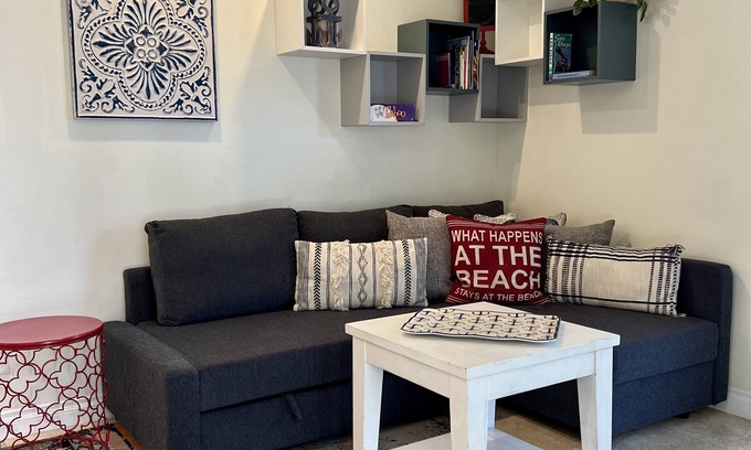 Leucadia House | Private 2 BR/1BA Family and Pet Friendly Home