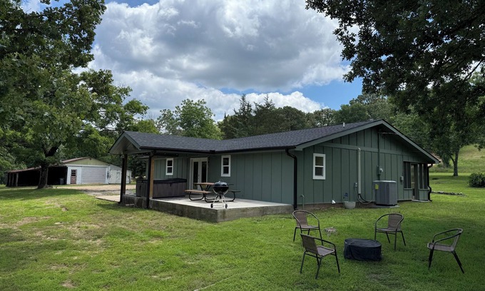 Kirby Other | Private and secluded 4-bedroom farmhouse minutes from Lake Greeson