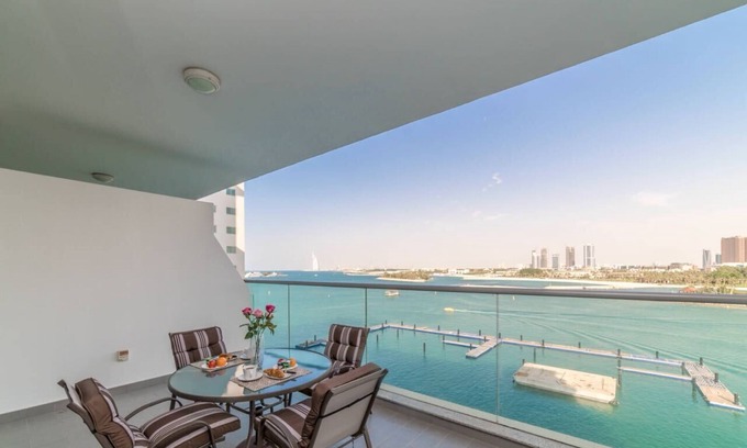 Jebel Ali Apartment | Private beach access in palm