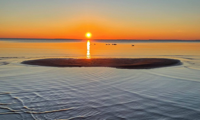 Menominee Cottage | Private Beach & Deck: Spacious Lake Michigan Home