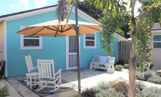 Jacksonville Beach Cottage | Private Beachy Guest Cottage!