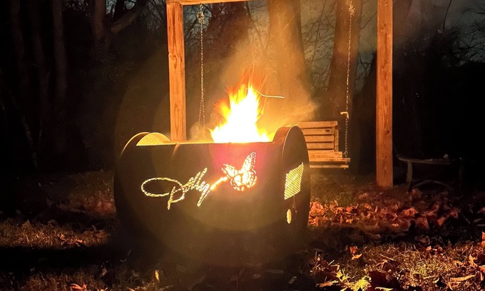 Seymour Cottage | Private/Between PF & Knox/DOG friendly/creek/large yard