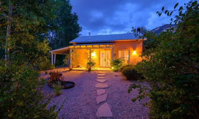 Arroyo Seco House | Private Casita in the Aspens