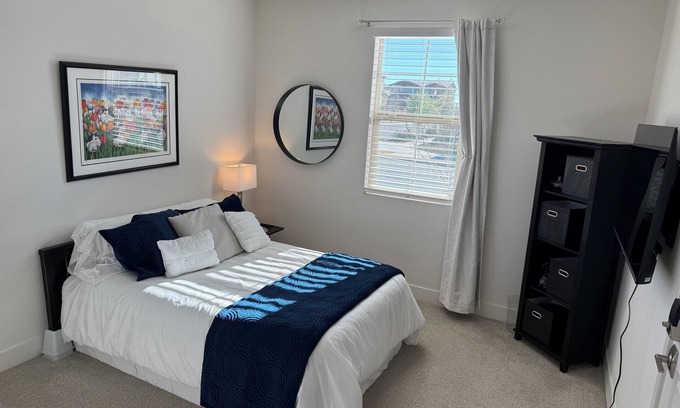 Woodland House | Private Cheery Suite br4–private bathroom