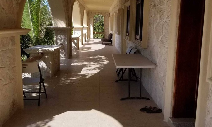 Salinas Apartment | Private Comfortable Apartments 5min from Supermarket & Marina