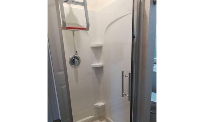 Woodland Cottage | Private getaway for your work assignment.