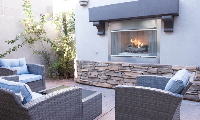 Summerlin House | Private guesthouse in upscale community, courtyard retreat w/fireplace