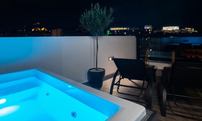 Metaxourgio Apartment | Private Jacuzzi & Acropolis View - The Urban Loft