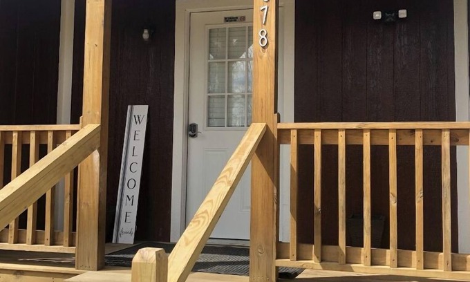 West Point Cabin | Private Louisiana style cabin w/fire pit