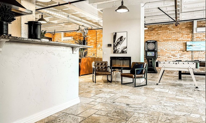 Idaho Falls Apartment | Private North Penthouse w/Arcade Games,Tanning&Redlight Beds