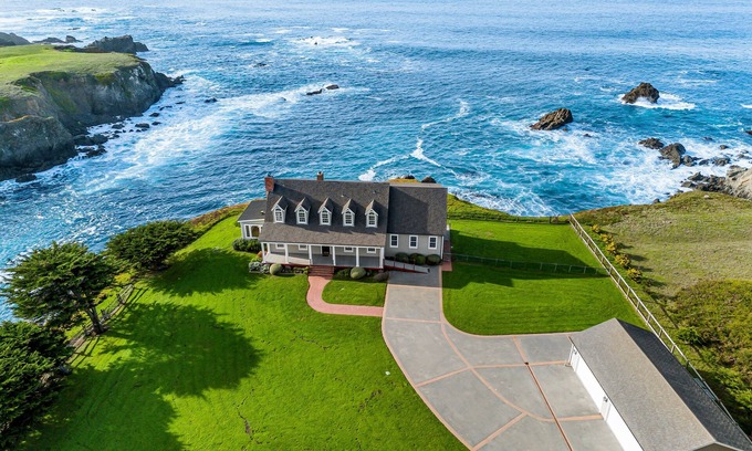 Caspar House | Private, oceanfront, blufftop sanctuary on 8 acres with stunning sunset views