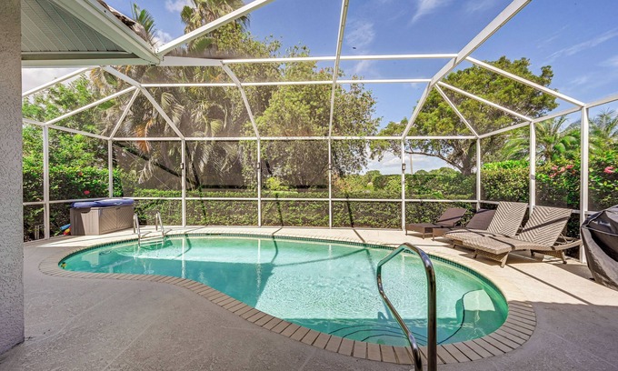 Falcons Glen House | Private Outdoor Pool in Naples Vacation Rental!