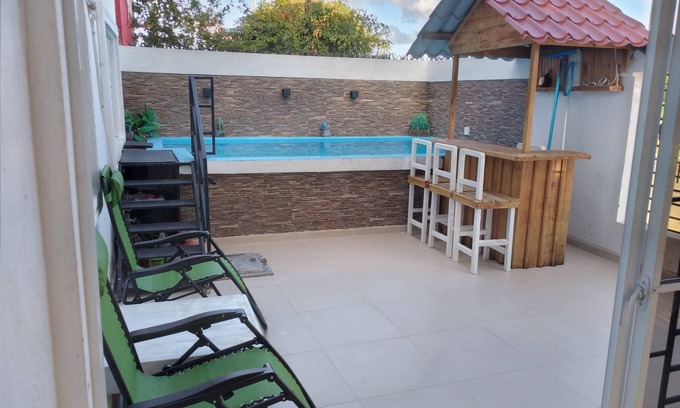 La Caleta Apartment | Private pool and the beach just 5km away