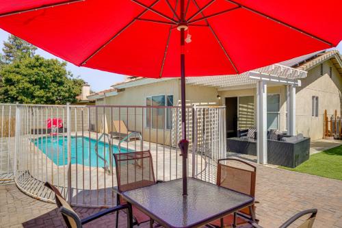 Pumpkin Center House | Private Pool and Patio Pet-Friendly Bakersfield Gem
