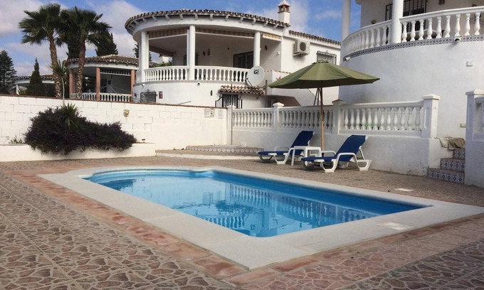 Alcaucin House | Private Pool Cottage Viñuela