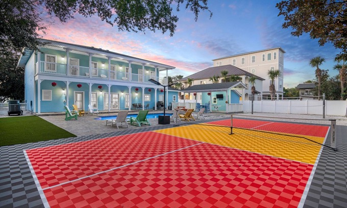 Tang-O-Mar House | Private Pool+Pickleball- LSV (Golf Cart)💎Sapphire by the Sea💎