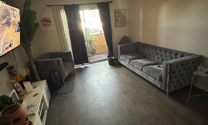 Paradise Apartment | Private & Quiet Bungalow, will feel like it’s your own. Pool, and very clean