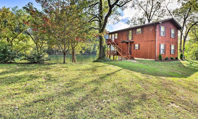 Norfork House | Private Riverfront Home on the White River!