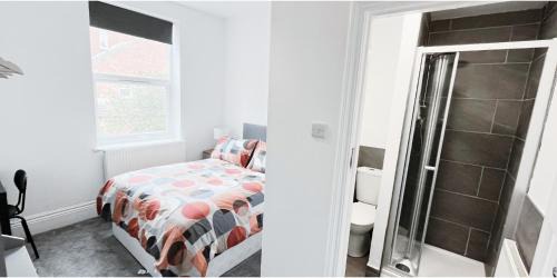 Forest Fields Apartment | Private Room at The Burford Hideaway