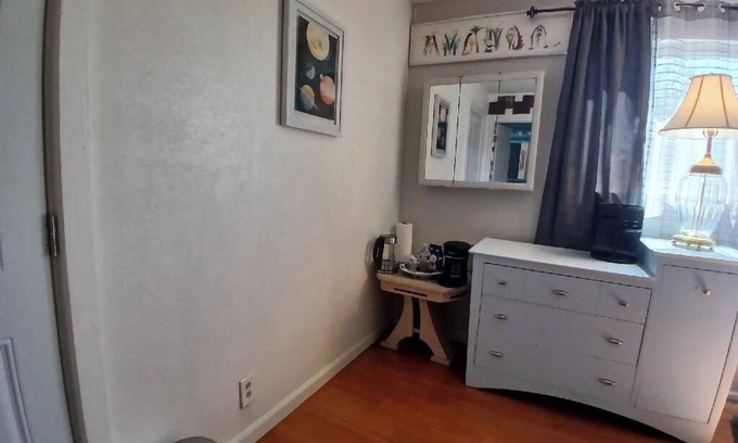 South San Jose House | Private Room with Ensuite Bath - Separate Entrance and Exit!