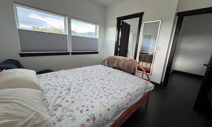 Sheridan House | Private room with private bathroom. One mile from town and the hospital.