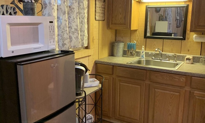 Toccoa Apartment | Private Setting Studio Apartment