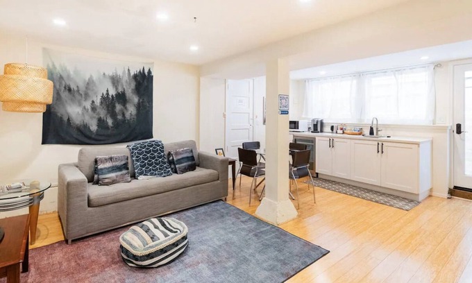 Potrero Hill House | Private Spacious Modern Potrero Garden Oasis Suite