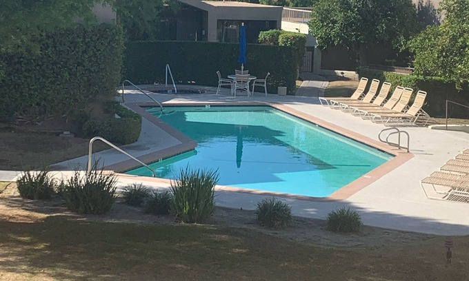 Palm Desert Villa | Private & Spacious Villa downtown Palm Desert at Shadow Mountain Resort and Club