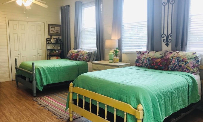 Ponchatoula Apartment | Private Upstairs Apartment in Historic Building Sleeps 6