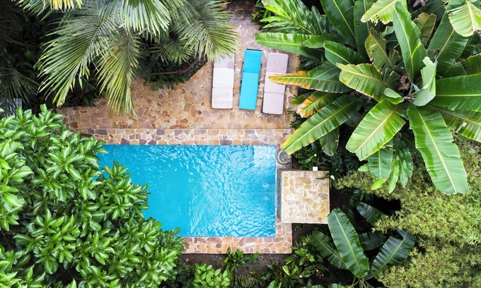 Cocles Villa | Private Villa Hot Jacuzzi&Pool, nMagic Jungle Garden, steps from amenities&beach