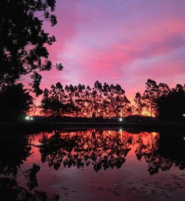 Passo de Torres Apartment | Propriedade inteira - duas suítes, pavilhão e espaço externo