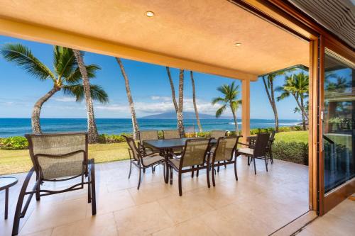 Downtown Lahaina House | Puamana 150-1 Premier Oceanfront 5 bedroom