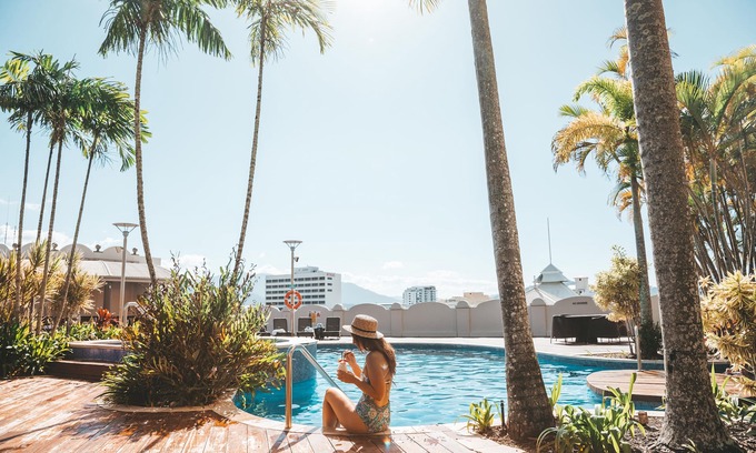 Cairns Central Business District Hotel | Pullman Cairns International