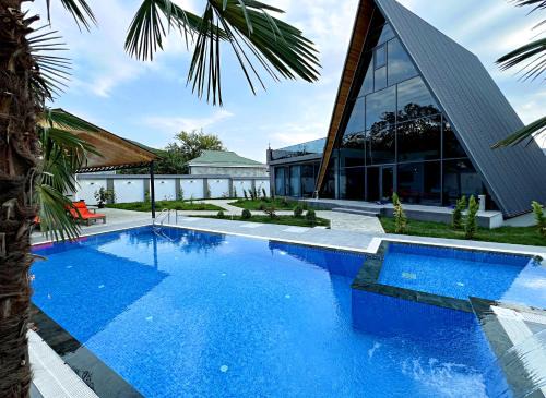 Gabala Villa | Qafqaz Palm A-Frame Retreat